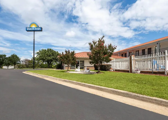 Days Inn By Wyndham Wheeler Road