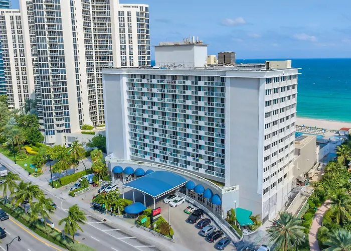 Ramada Plaza by Wyndham Marco Polo Beach Resort