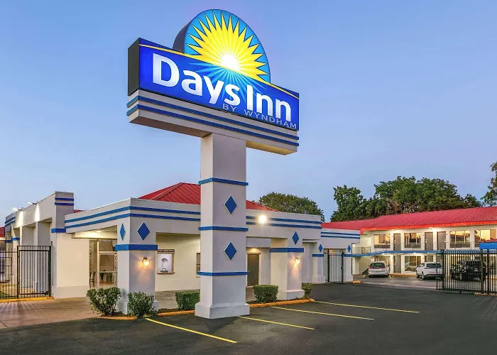 Days Inn By Wyndham South