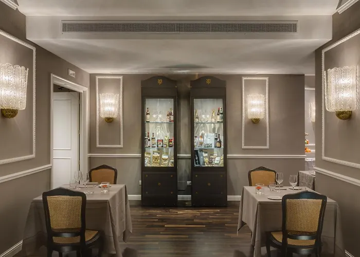Plaza Hotel Lucchesi