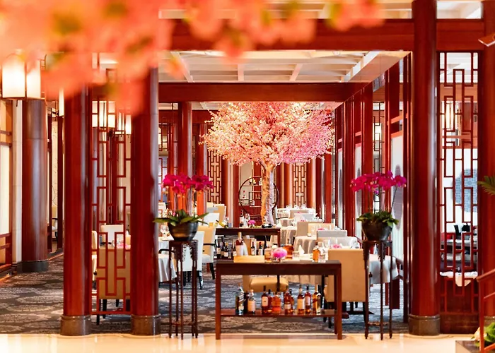The Garden Hotel Guangzhou: Exhibition Center Shuttle & Fair Services