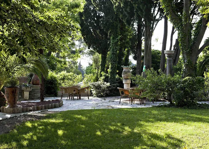 Najeti Hôtel la Magnaneraie Villeneuve-lès-Avignon
