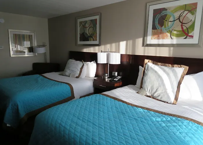 Wyndham Garden Midland Hotel