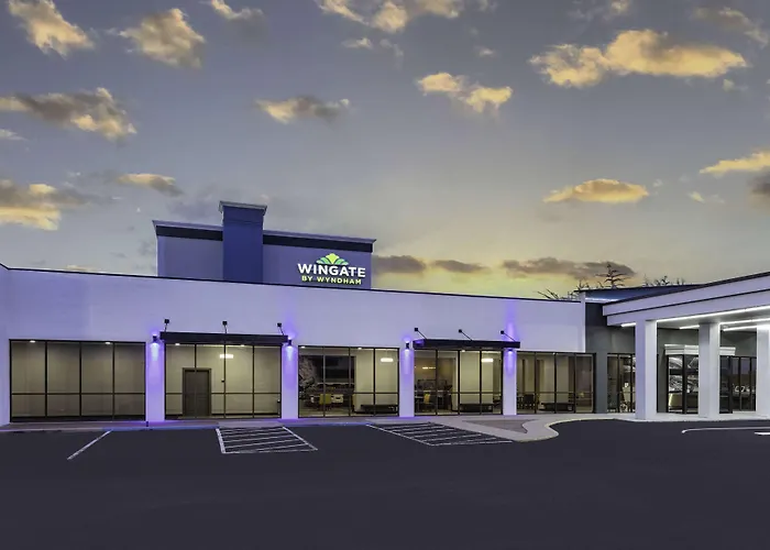 Wingate By Wyndham Wichita Airport