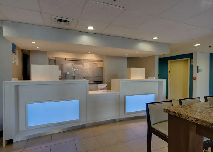 Holiday Inn Express Washington Dc East- Andrews Afb By Ihg Camp Springs