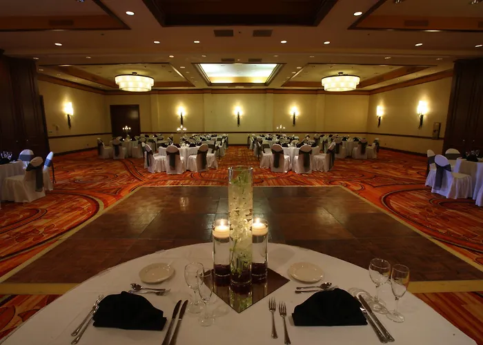Marriott Riverside At The Convention Center