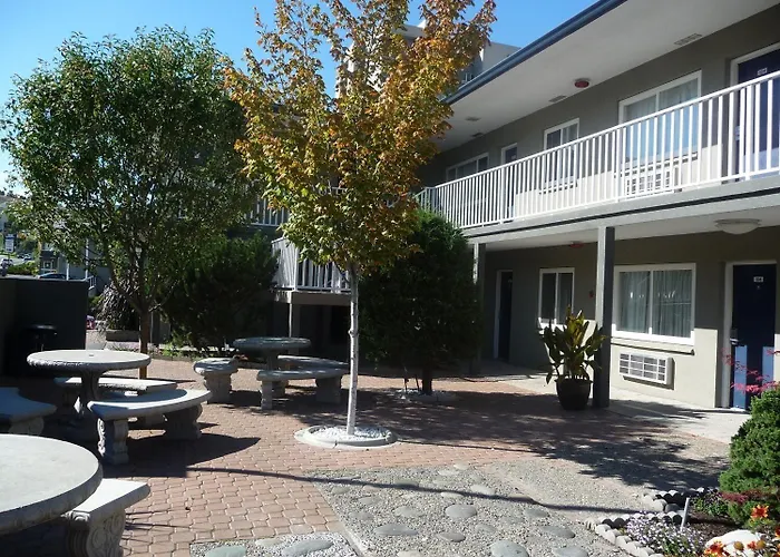 Travelodge By Wyndham Kamloops