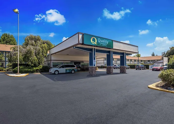 Quality Inn & Suites Medford Airport