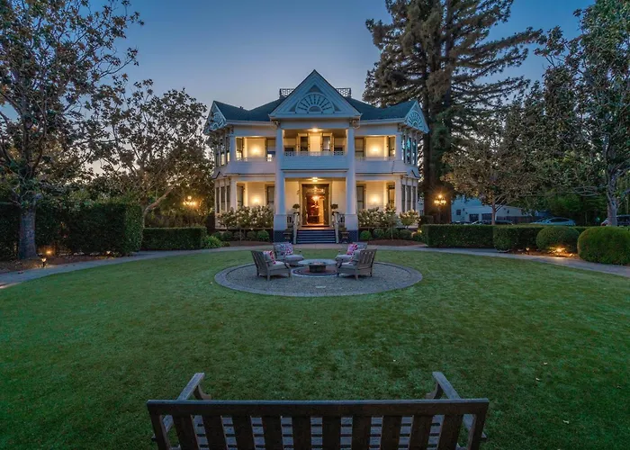 White House Napa Hotel