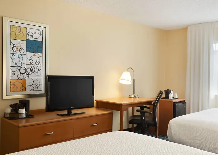 Fairfield Inn & Suites By Marriott Dallas Plano West