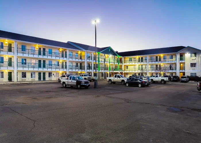 Hometowne Studios By Red Roof Colorado Springs - Airport