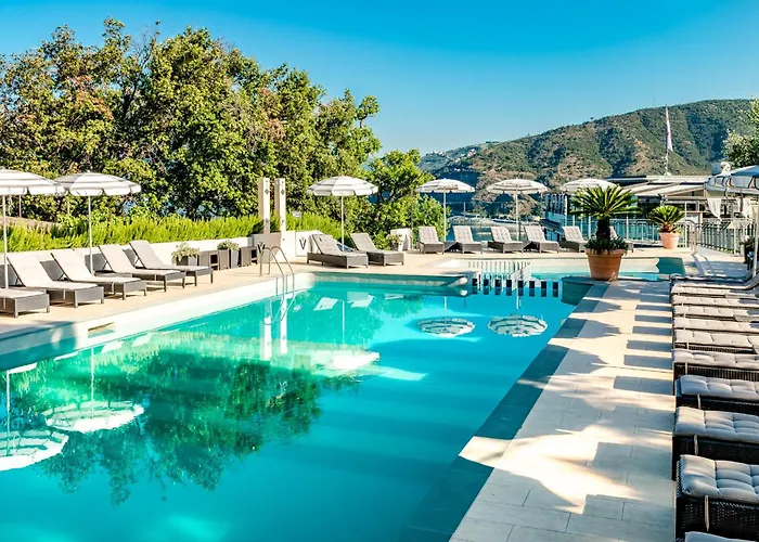 Hotel Vis A Vis