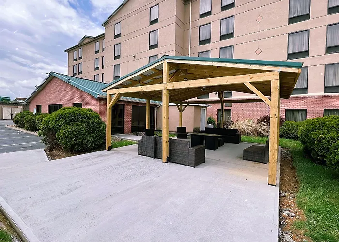 Holiday Inn Express Hotel & Suites Charleston-Southridge By Ihg