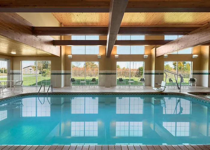 Country Inn & Suites By Radisson, Milwaukee Airport, Wi