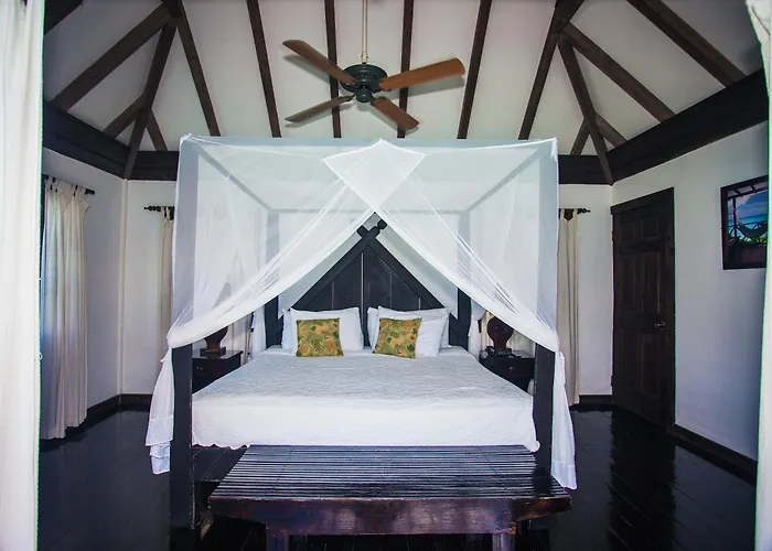 Cocos Hotel Antigua (Adults Only) Bolands