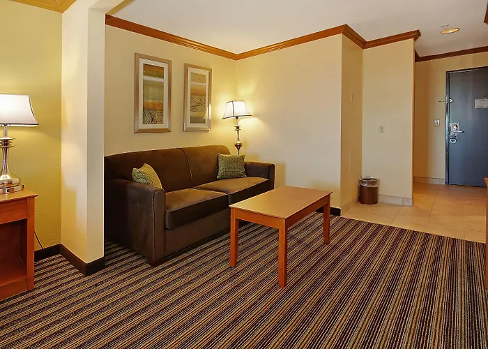 Best Western Plus Seawall Inn & Suites By The Beach