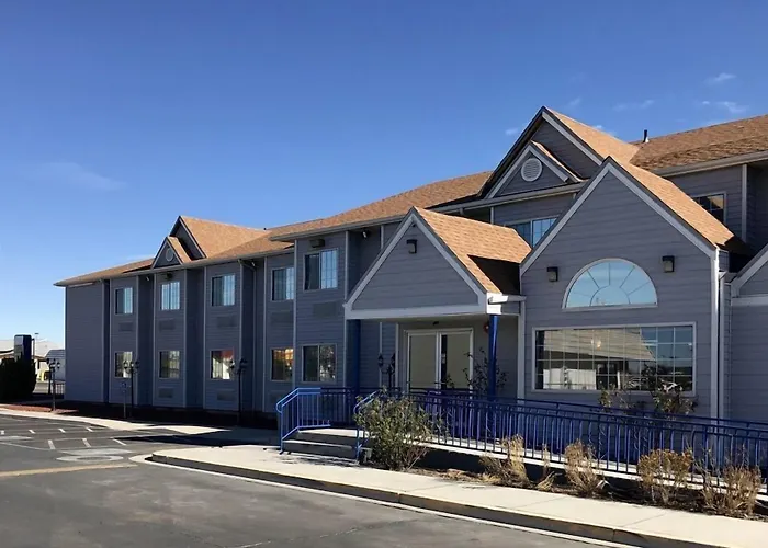 Quality Inn & Suites Near Nas Fallon