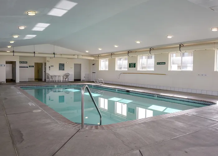 Oyo Woodland Hotel And Suites