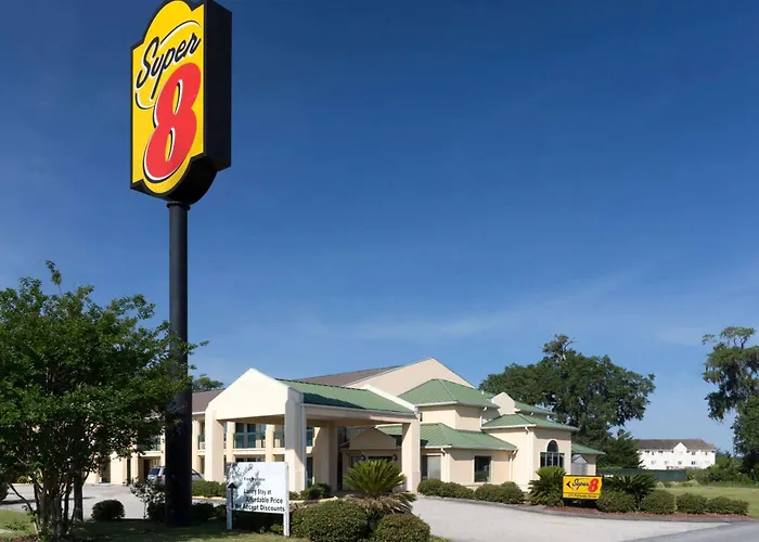 Super 8 By Wyndham Brunswick South I-95