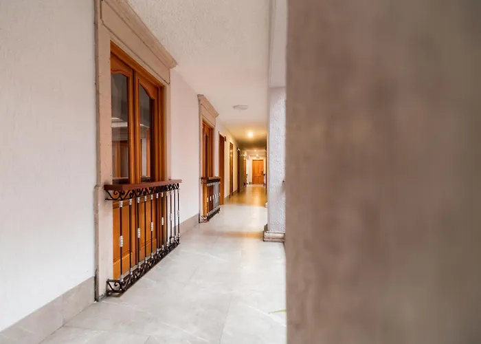 Hotel Santiago De Compostela - Guadalajara Centro Historico