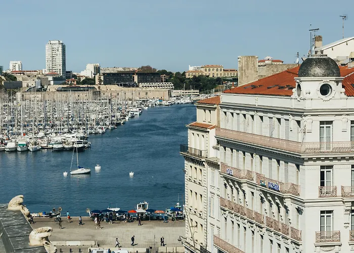 Escale Oceania Marseille Vieux Port