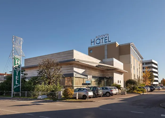 Noventa Hotel