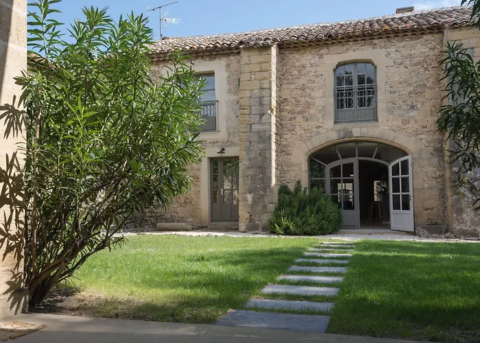 Hôtel&Restaurant de charme - La Bégude Saint-Pierre Vers-Pont-du-Gard