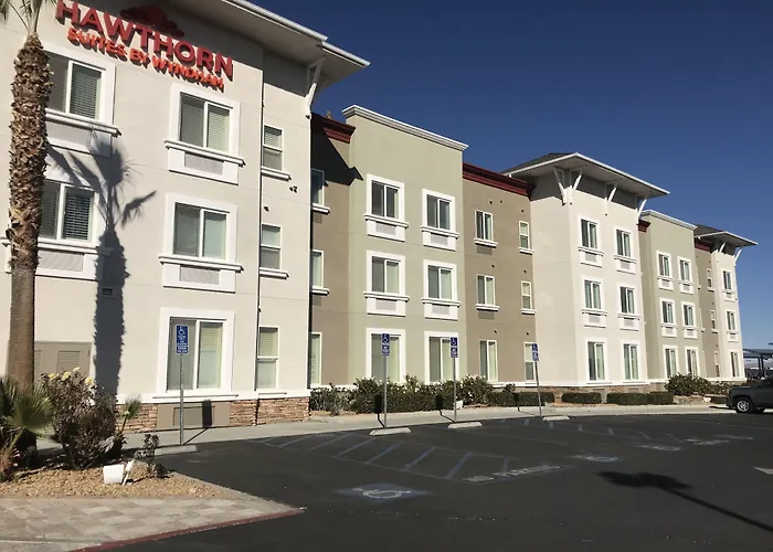 Hawthorn Suites