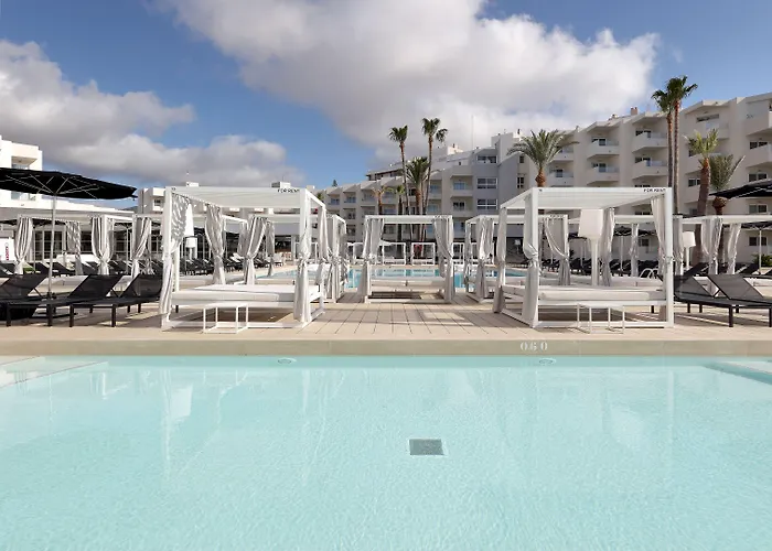 Hotel Garbi Ibiza & Spa Playa d'en Bossa