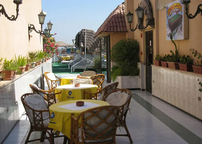 Philippe Luxor Hotel