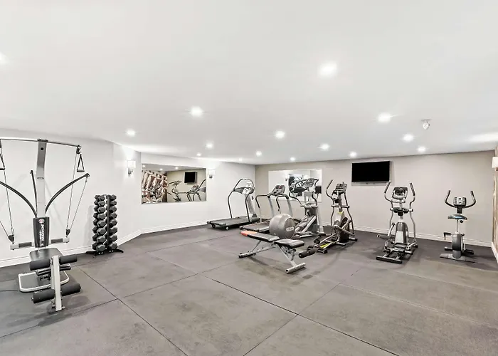 Best Western Plus Montreal East