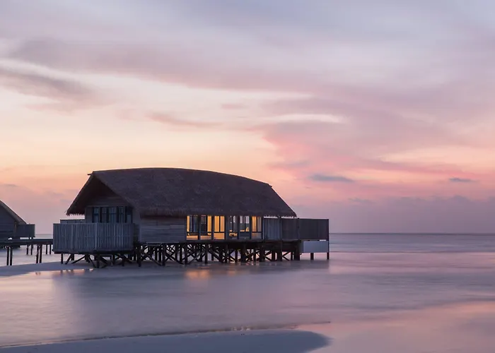Como Cocoa Island Makunufushi