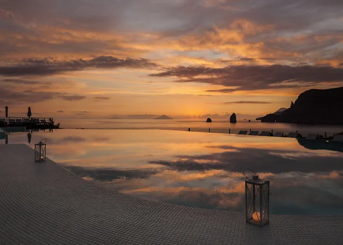 Therasia Resort Sea And Spa - The Leading Hotels Of The World Vulcano 