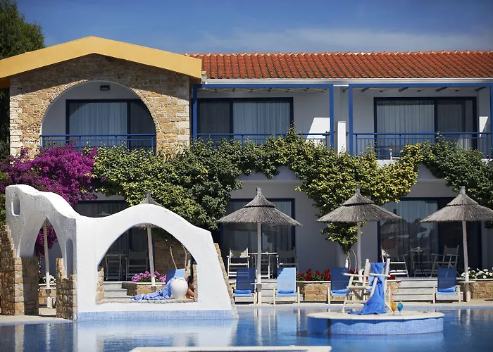 Acrotel Athena Pallas & Residence Elia Nikitis