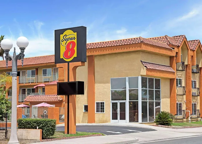 Super 8 By Wyndham Cypress Buena Park Area
