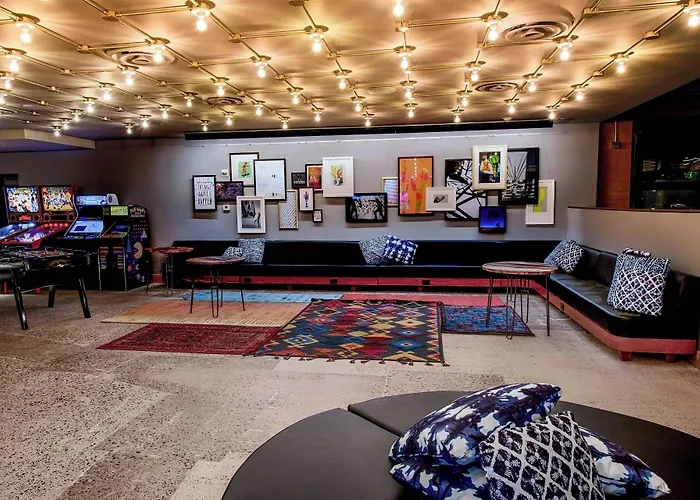Moxy Phoenix Tempe/Asu Area