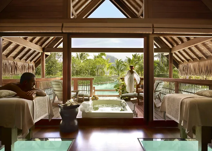 Four Seasons Resort Bora Bora
