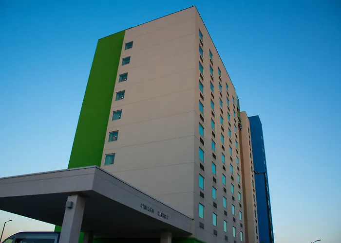 Holiday Inn Express Saltillo Zona Aeropuerto, an IHG Hotel