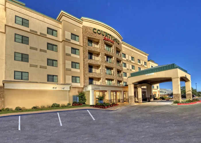 Courtyard By Marriott