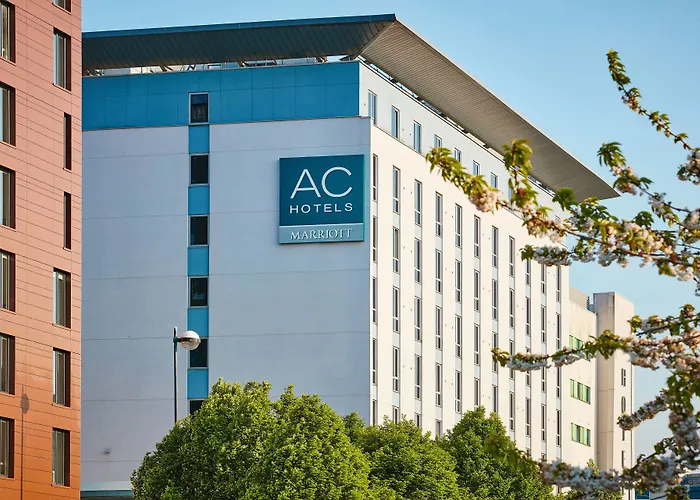 Ac Hotel By Marriott Manchester Salford Quays