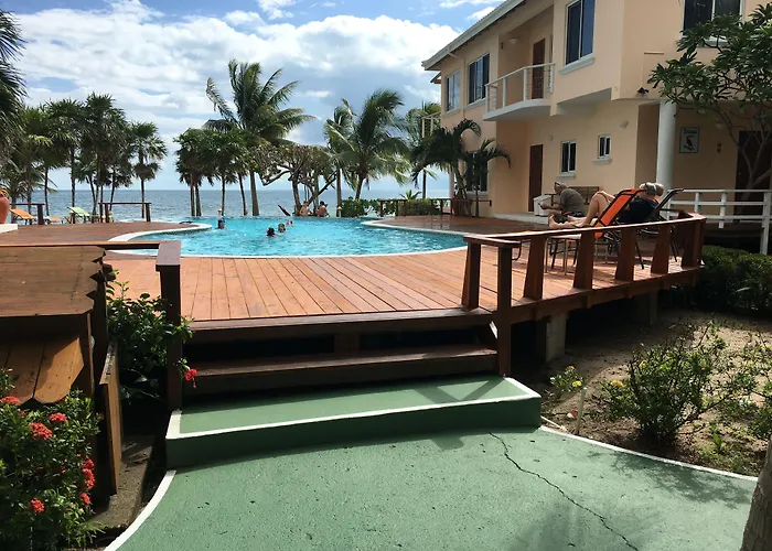 Laru Beya Resort Placencia