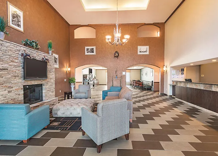 La Quinta By Wyndham Glen Rose Hotel