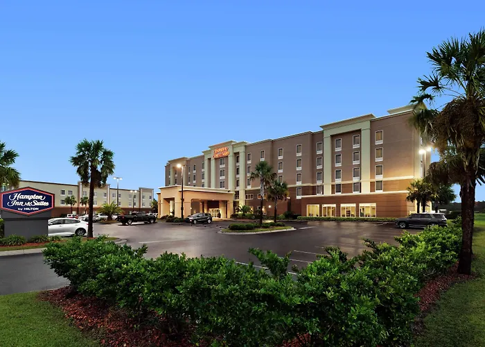 Hampton Inn & Suites