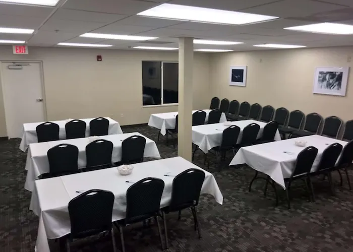 Best Western Dothan Inn & Suites
