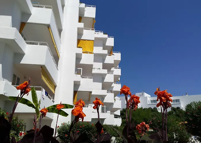 Aparthotel Hamilton Court Santo Tomás