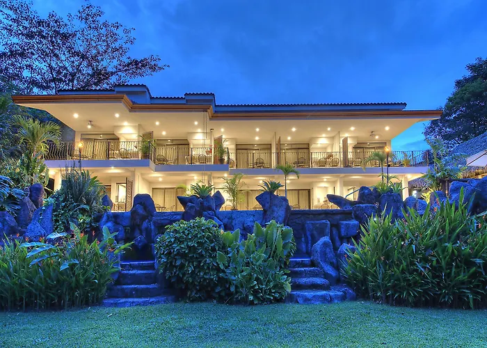 Pumilio Mountain & Ocean Hotel