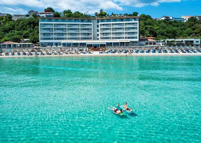 Ammon Zeus Luxury Beach