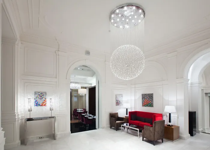 Hotel Kings Court