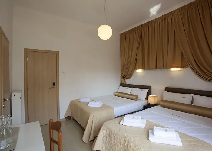 Metropolis Hotel