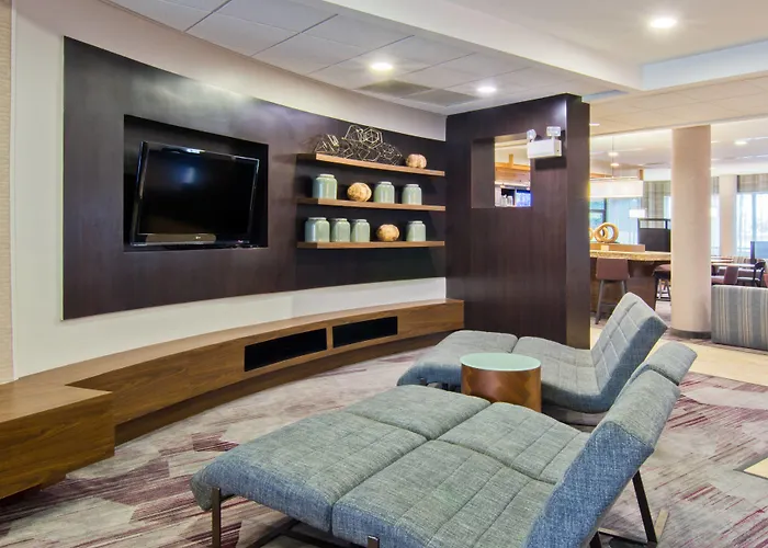 Courtyard By Marriott